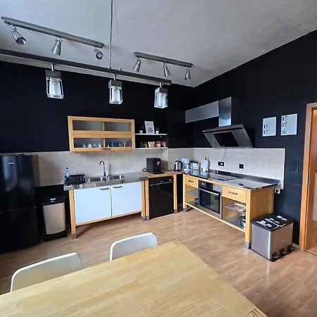 3 - Shared House Apartment Linz am Rhein