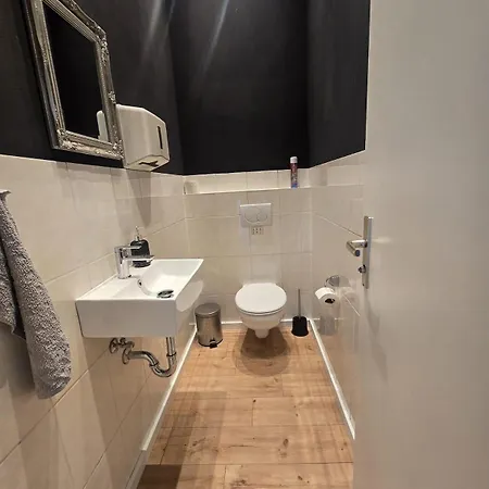 Doubleroom - Shared House - 2floor Nr3 Appartement Linz am Rhein